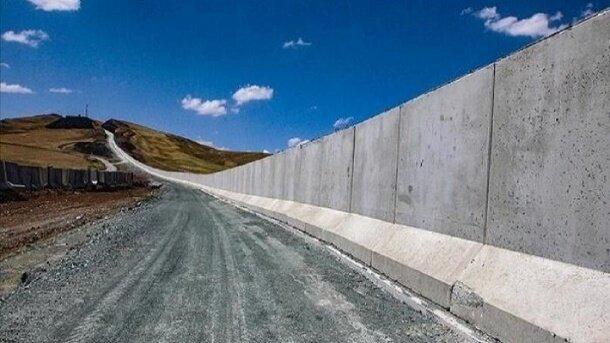 ایرانی چارواکی: د افغانستان سره پر ګډو پولو د کنټرول لپاره له مصنوعي ځیرکتیا کار اخلو