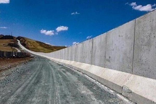 ایرانی چارواکی: د افغانستان سره پر ګډو پولو د کنټرول لپاره له مصنوعي ځیرکتیا کار اخلو