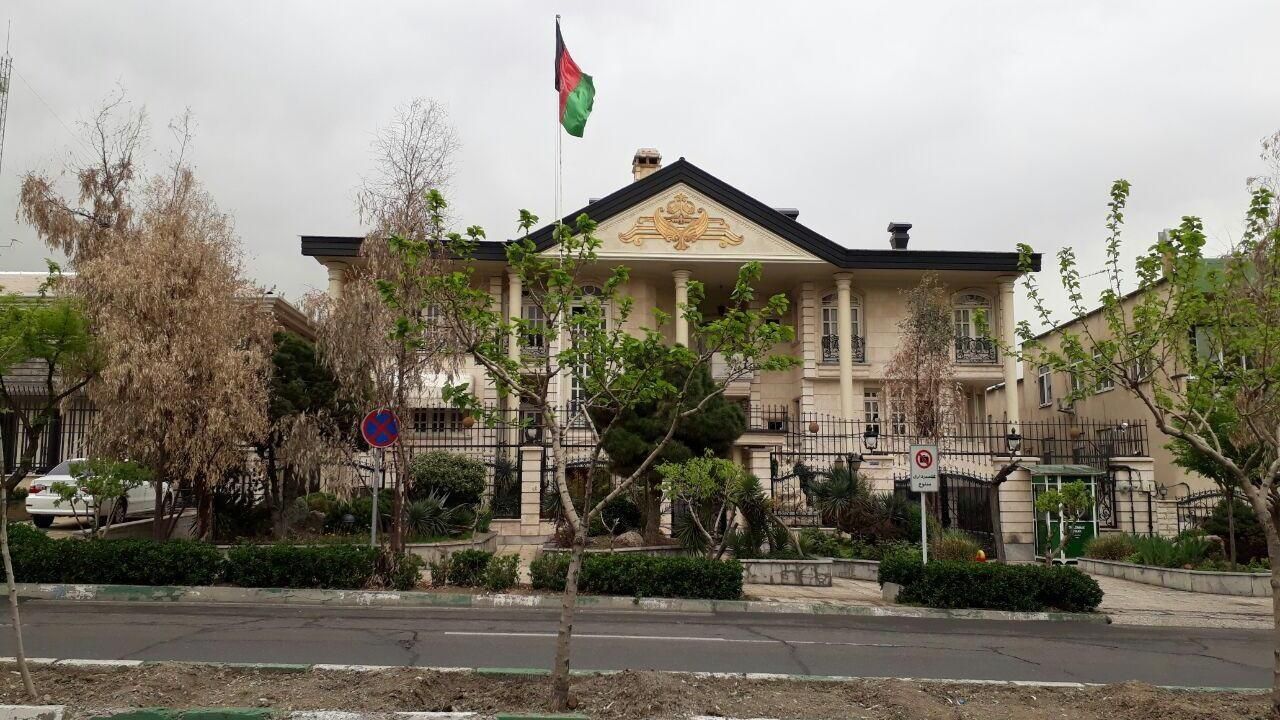 وزارت خارجه ایران می‌گوید سفارت افغانستان را به طالبان تحویل نداده است