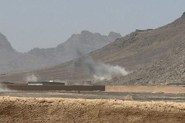 بهرامچه ولسوالۍ کې د طالبانو او پاکستاني ځواکونو ترمنځ نښته روانه ده