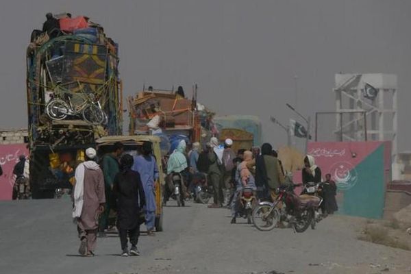 د بېځایه شویو سازمان له پاکستان نه د افغان کډوالو د جبري اېستلو لړۍ د درېدو غوښتنه کړې