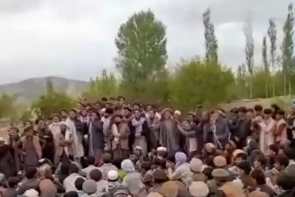 Protesters Condemn Taliban Members’ Invasion Of Privacy In Badakhshan