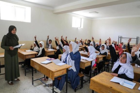 یونیسف: اتحادیه اروپا معاش دو ماهه معلمان مکتبهای دولتی افغانستان را میپردازد