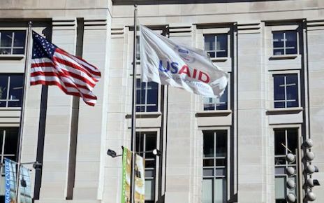 دولت ترامپ ۱۶۰۰ کارمند اداره توسعه بینالمللی امریکا را اخراج میکند