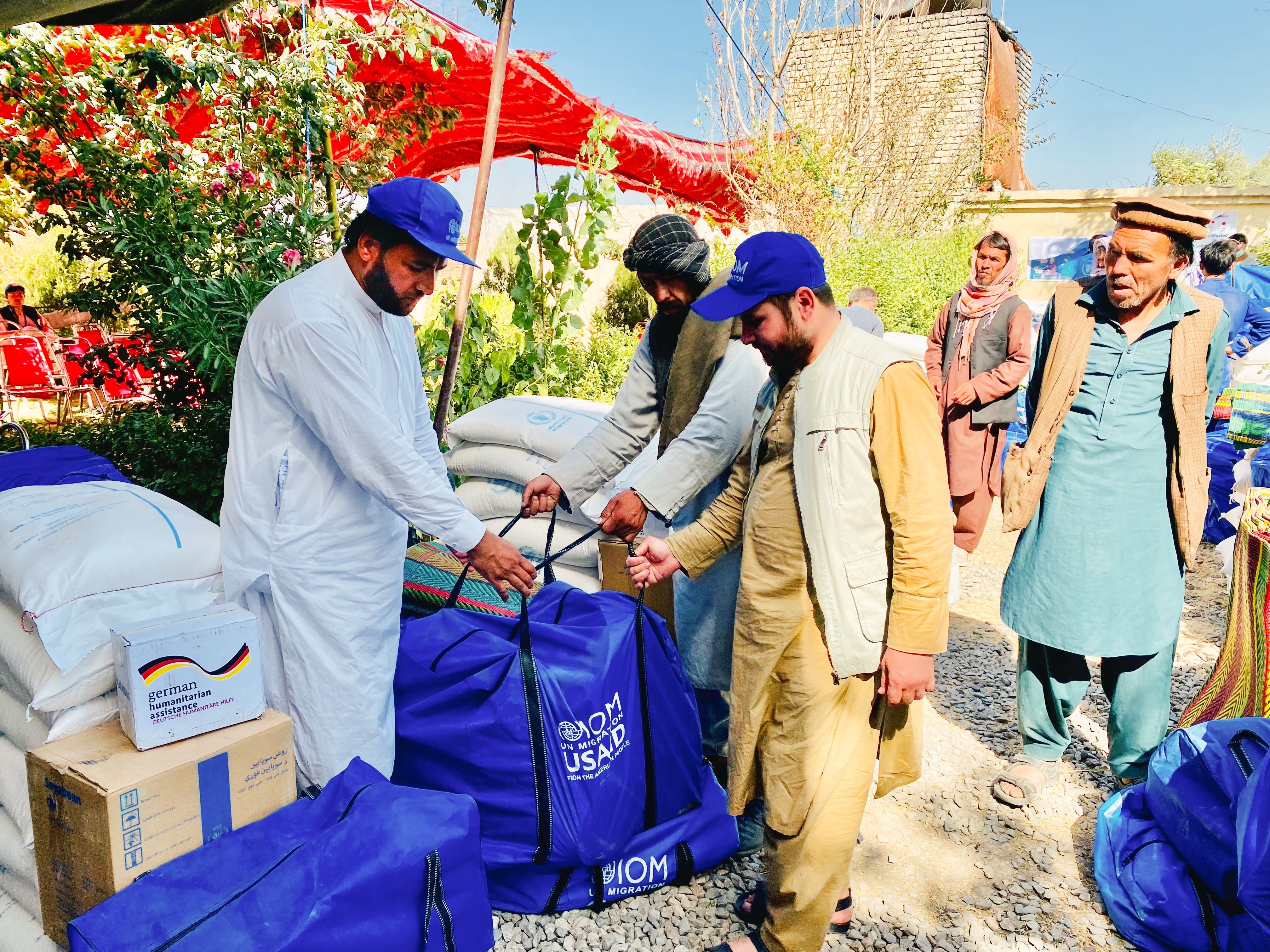 سازمان بین‌المللی مهاجرت: دست‌کم ۷۰ درصد افغان‌ها زیر خط فقر و بیکار اند