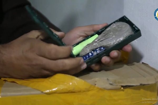 په کابل کې له خاورو ډک د پاوربانکونو پلورونکی ونیول شو