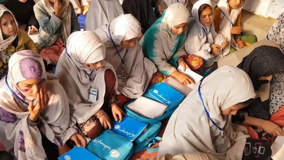 طالبان بیش از هزار صنف درسی مورد حمایت یونیسف را در ارزگان بسته است