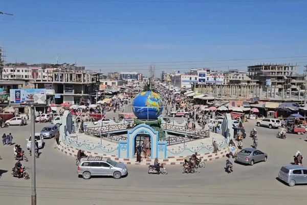 په هلمند کې د یوه ټراکټور د چپه کېدو له امله درې تنه مړه او پنځه نور ټپیان شوي دي