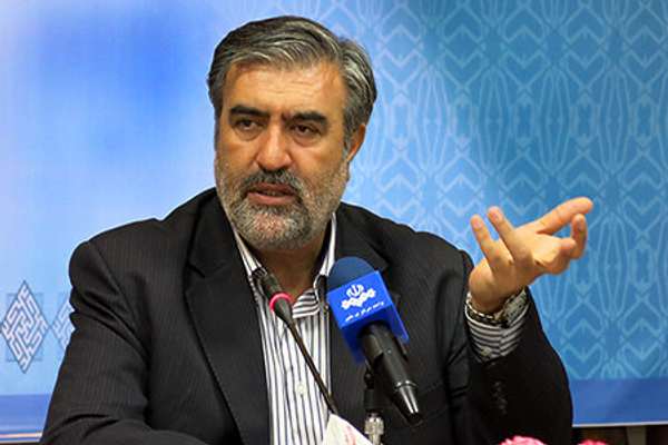 د ایران د ملي امنیت کمېسیون مشر: د امریکا یوازینۍ پاتې لار د تهران د ټولو شرطونو منل دي