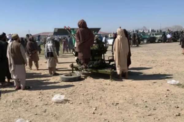 Taliban Deploys Heavy Weapons For Akhundzada’s Eid Security In Kandahar
