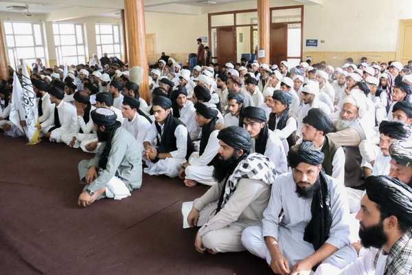 طالبانو په ننګرهار کې د هبت الله د «اهل السنة والجماعة عقيده» کتاب مخکتنه کړې