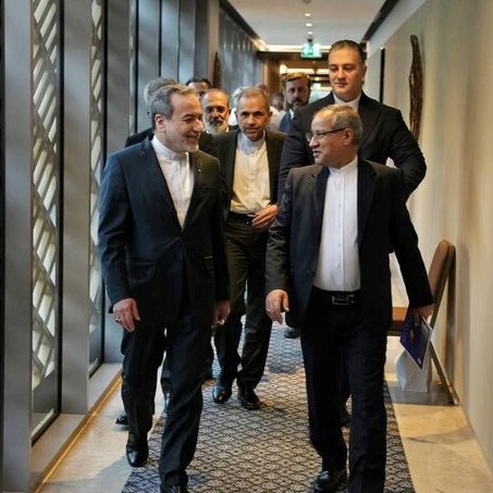 رویټرز: ایران د یورانیمو د بډایه کولو د درولو په تړاو د امریکا غوښتنه رد کړه