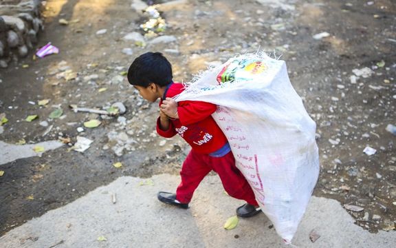 شهرداری تهران: کودکان کار 'غیرمجاز افغان' اخراج میشوند