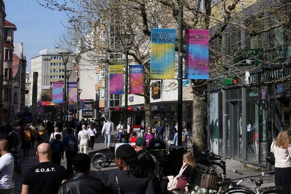 د طالبانو د ملاتړو څار؛ په سویډن کې د یوه افغان دنده د طالبانو له ملاتړ وروسته وځنډېده