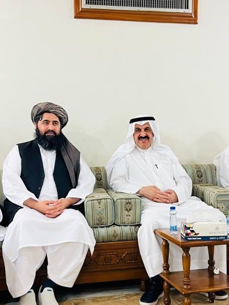 طالب سفیر له کویټي چارواکو سره د اقتصادي او سوداګریزو اړیکو پر پراختیا غږیدلی