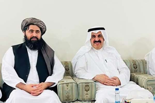 طالب سفیر له کویټي چارواکو سره د اقتصادي او سوداګریزو اړیکو پر پراختیا غږیدلی