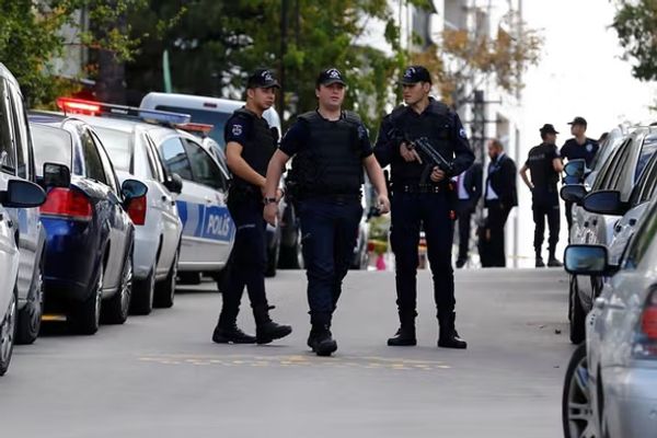 الشرطة التركية تعتقل أكثر من 30 لاجئاً أفغانياً