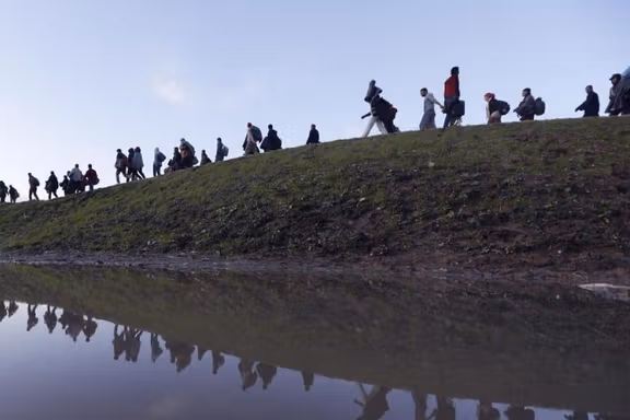 گزارش تازه: افغانها در مسیر مهاجرات با بازداشت و خشونتهای فیزیکی و جنسیتی روبرو میشوند