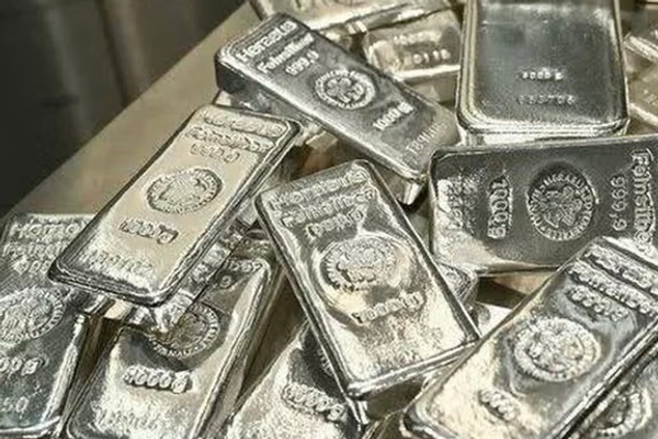 طالبانو په کندهار کې پاکستان ته د سپين زرو او پسونو د قاچاق مخه نیولې