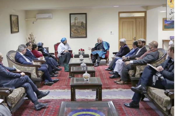 Karzai Meets High-Ranking UN Delegation, Insists on National Dialogue in Afghanistan