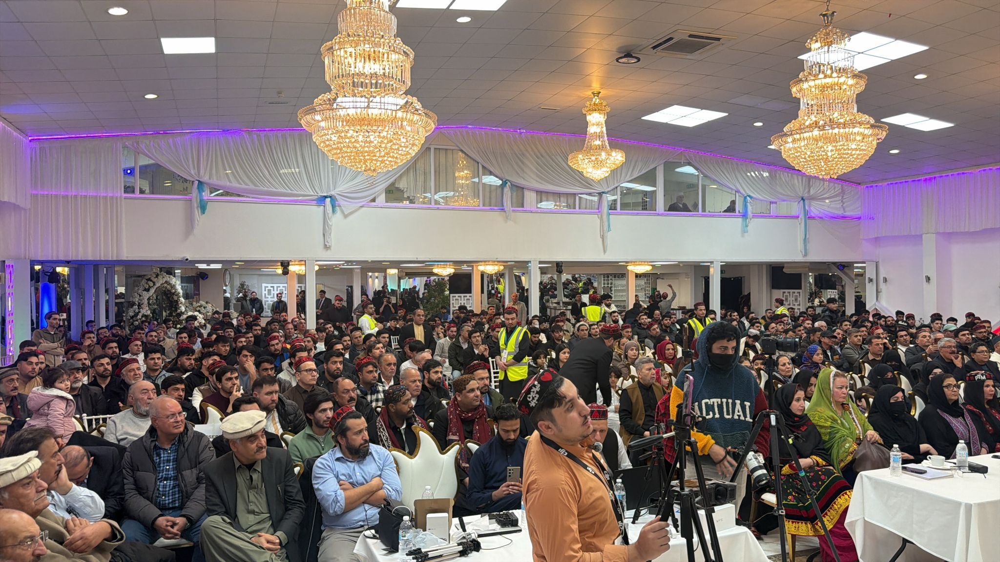 په برېتانیا کې د پښتون ژغورنې غورځنګ غونډه پیل شوه