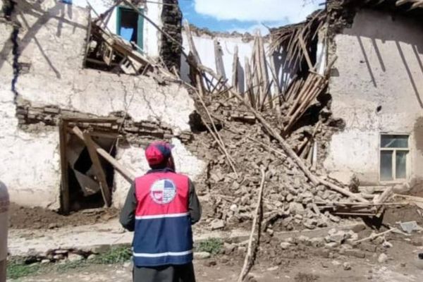 په تېرو ۲۴ ساعتونو کې د طبیعي پېښو له امله ۱۰ تنه مړه او لسګونه نور زیانمن شوي