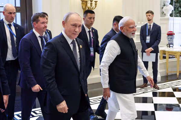 پوتین برای شرکت در نشست سالانه هند و روسیه وارد دهلی شد