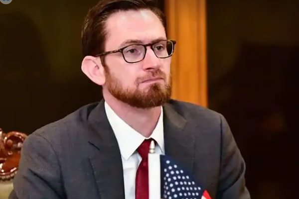 US Special Representative For Afghanistan Will Meet Afghan Politicians in Turkey