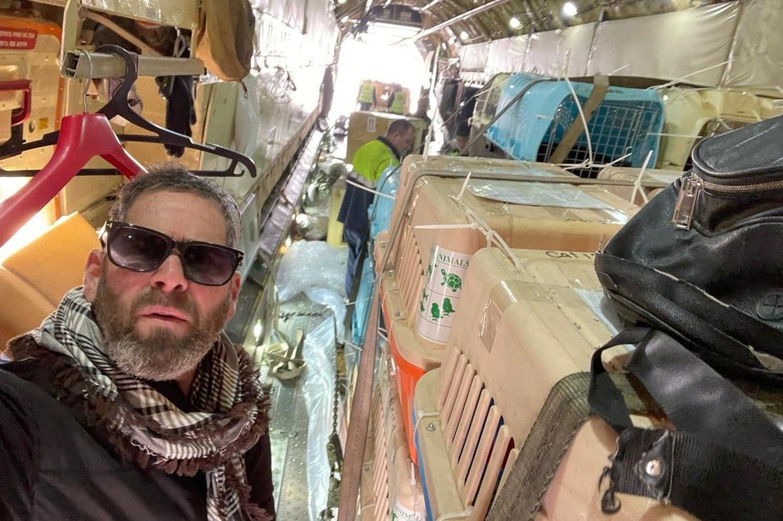 Photos: Instagram / NoDogsLeftBehind