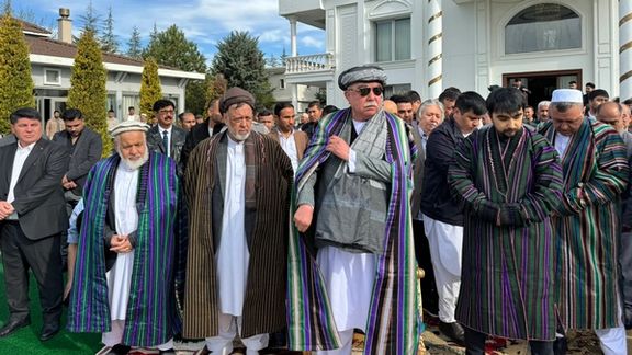 یک سخنگوی طالبان، تهدیدهای مخالفان را «لاف رسانهای» خواند