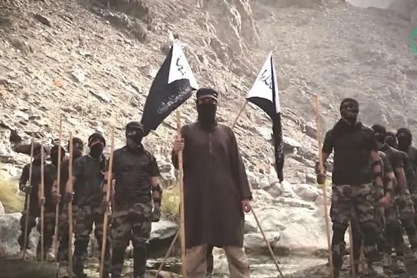 مقتل مهاجمين من حركة "جيش العدل" في اشتباكات مع القوات الإيرانية