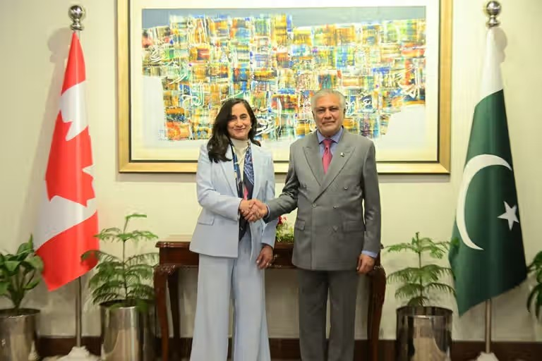 باكستان وكندا تبحثان التهديدات الإرهابية المنطلقة من أفغانستان