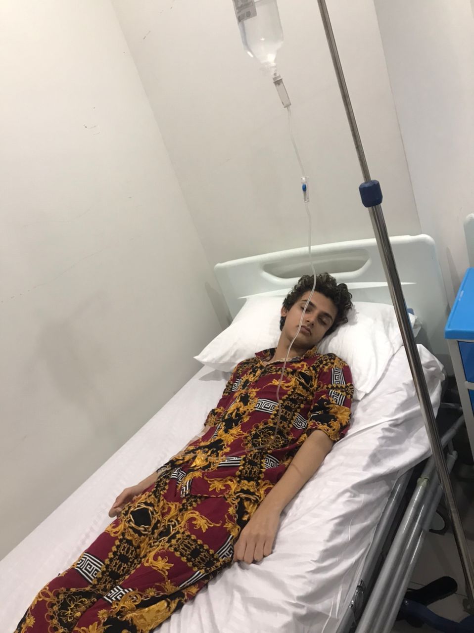 فعال حقوق دگرباشان پس از پنج روز اعتصاب غذا به شفاخانه منتقل شد