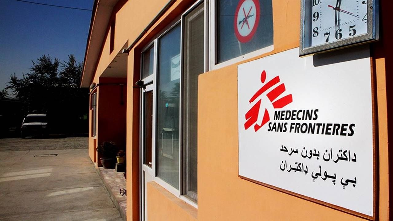 بې‌پولې ډاکټران: د نیول کېدو وېرې افغان کډوال له روغتیايي خدمتونو بې‌برخې کړي