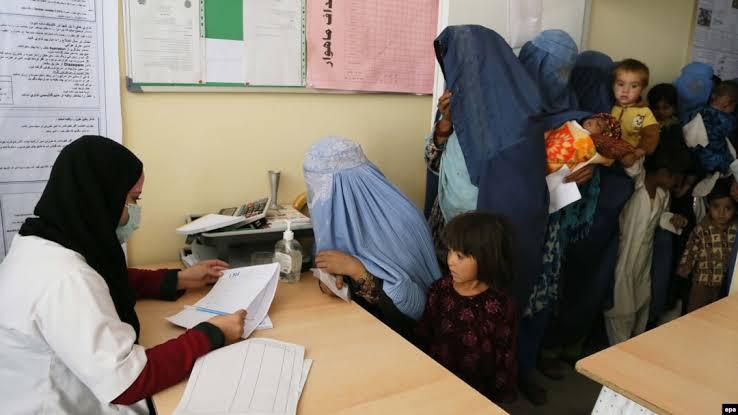 د امریکا د مرستو له کمېدو وروسته د افغانستان روغتیایي سیستم له بد حالت سره مخ دی 