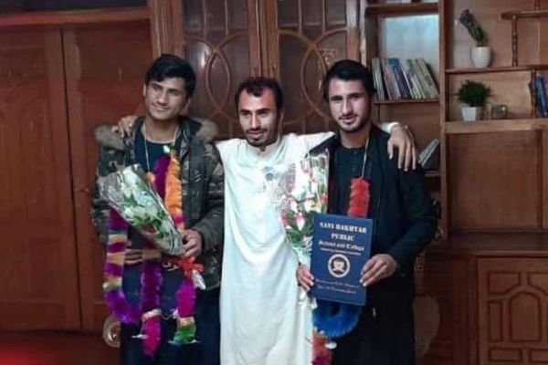 طالبانو د ارزګان د پخواني امنیه قوماندان جنرال مطیع الله درې زامن بندیان کړي