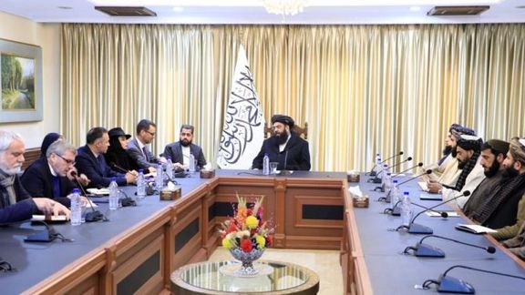 د اروپایي ټولنې استازی: د افغانستان ګاونډي هېوادونه دې د افغان کډوالو له اېستلو لاس واخلي