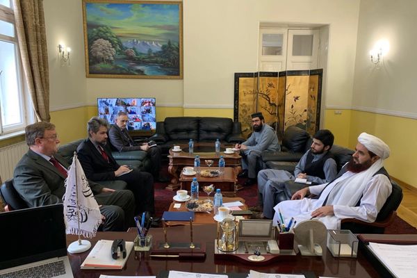 طالبانو د روسیې له استازو سره د جرمونو د نړۍوالې محکمې د وروستیو پرېکړو په اړه خبرې کړي