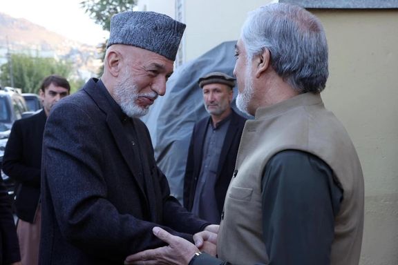 حنیف اتمر از تلاش طالبان برای تبعید حامد کرزی هشدار داد