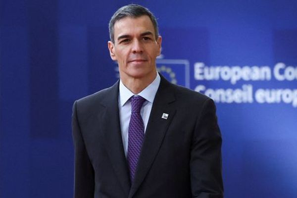 د هسپانیې لومړی وزیر: امریکا غواړي د ونزوېلا سرچینې ونیسي