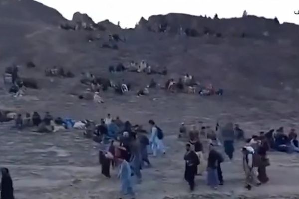 عراق ته د افغانانو او پاکستانیانو ناقانونه تګ زیات شوی دی