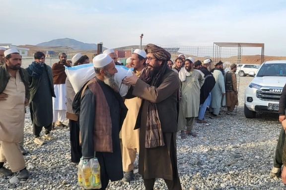 ننګرهار کې یوې موسسې له پاکستان څخه ۱۰۰۰ راستنو شویو کورینو ته د مرستو بهیر پیل کړ