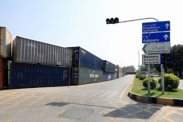 عفو بین‌الملل از پاکستان خواست شبکه‌های مخابراتی را فعال کند و به حق اعتراض احترام بگذارد