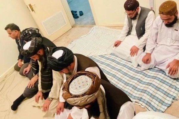 د ملا برادر ددفتر رییس: ای ایس ای په ۲۰۲۱ کال کې د اغزن تار غځولو کې همکاري غوښتې وه