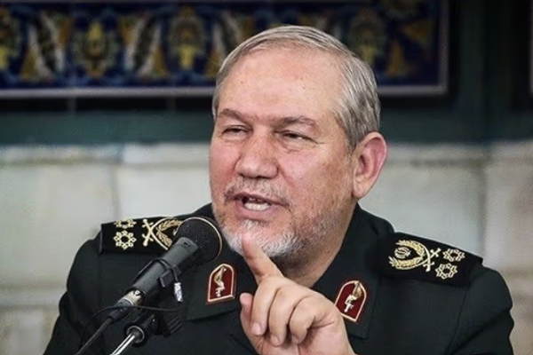 مستشار خامنئي يحذّر من احتمال اندلاع حرب جديدة بين إيران وإسرائيل