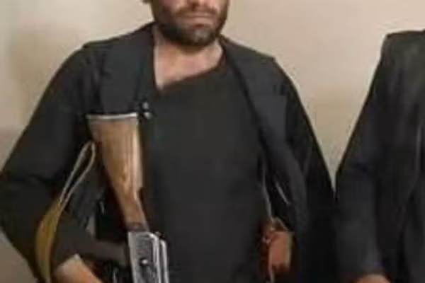 منابع میگویند طالبان یک نظامی سابق بازگشته از ایران را در فاریاب کشت