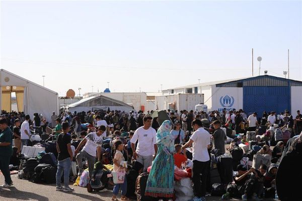 طالبان: په تېرو دوو ورځو کې ۷۳ زره افغان کډوال د اسلام کلا له لارې هېواد ته ستانه شوي