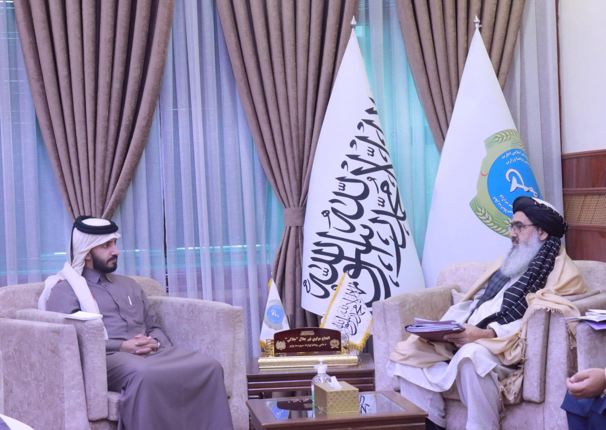 طالبانو او د قطر استازي په کندهار کې د ۴۰۰ بستریز روغتون پر جوړېدو خبرې وکړې 