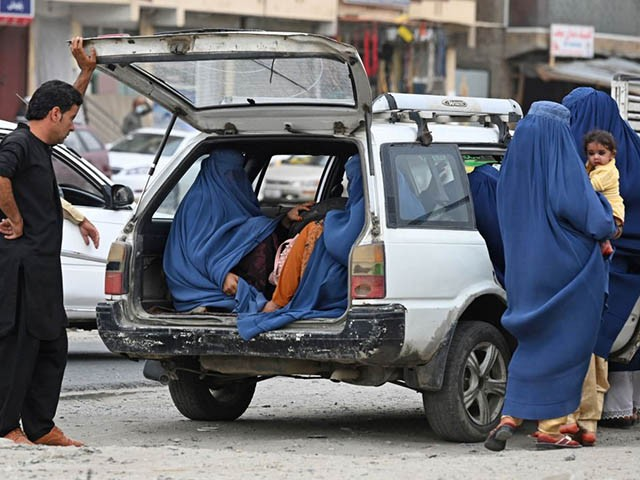 یوناما: طالبان د تاوتریخوالي قرباني ښځې له محرم پرته بندي کوي
