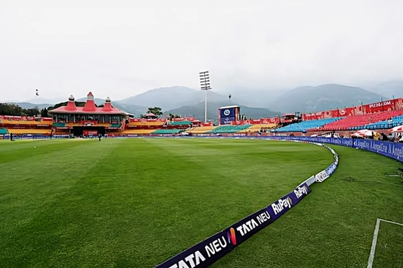 مسابقه لیگ برتر کریکت هندوستان به دلیل نگرانیهای امنیتی به احمدآباد منتقل شد